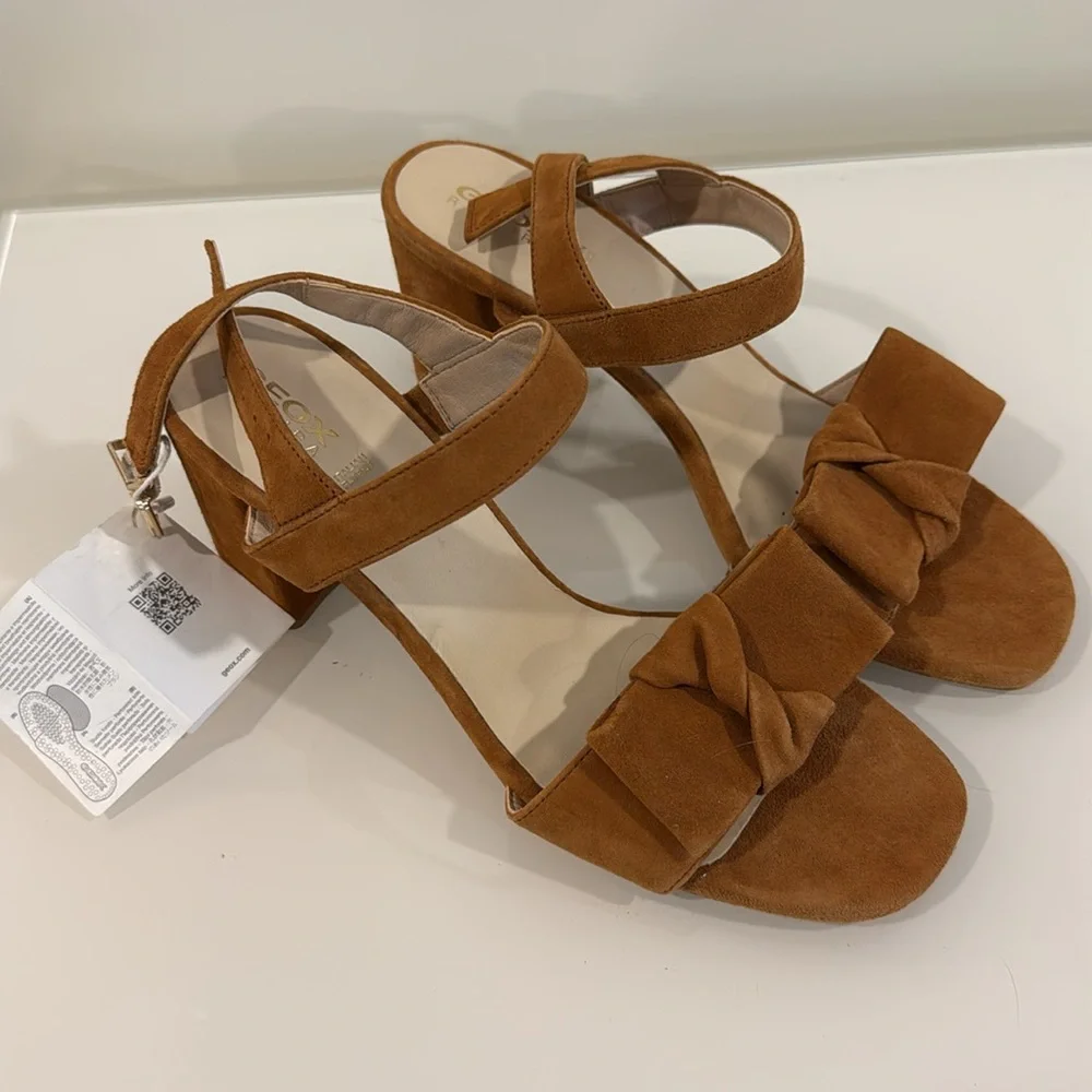 Geox Boho Platform Suede Block Heel Cross Strap Sandals Womens Size 40 NEW